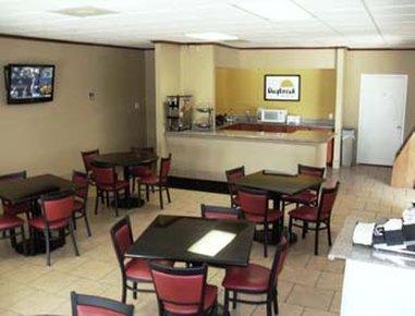 Days Inn By Wyndham San Antonio Splashtown/Att Center Kültér fotó